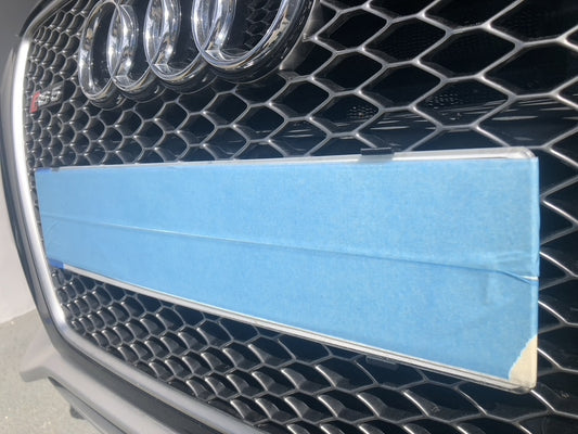 Βαση στηριξεις πινακίδας Audi RS