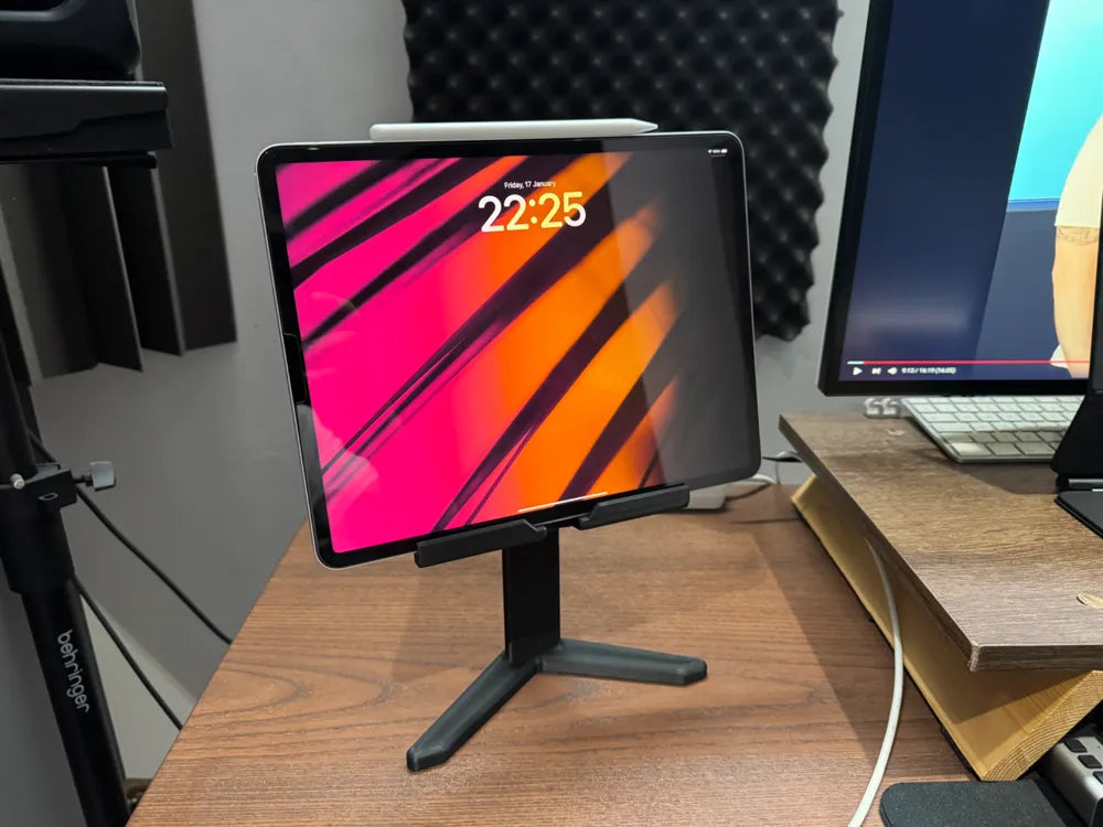 Stand for Portable Monitor or Tablet / iPad