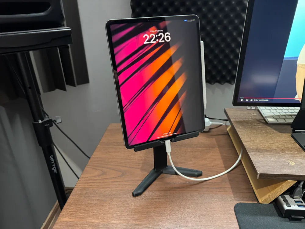 Stand for Portable Monitor or Tablet / iPad